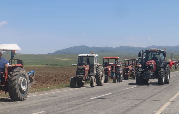 Malatyalı Çiftçiler Merak Ediyordu! Sözleşme Sonrası 10 Gün İçinde Yer Teslim Edilecek