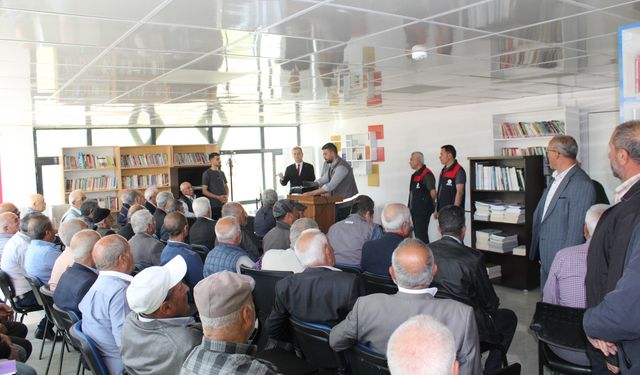 Kale'de zirai don sonrası bilgilendirme toplantısı yapıldı