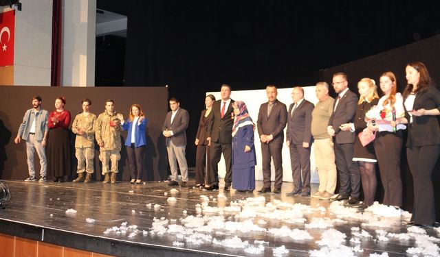 Malatya'da Yalçın Yedek’in hayatı tiyatro sahnesinde!