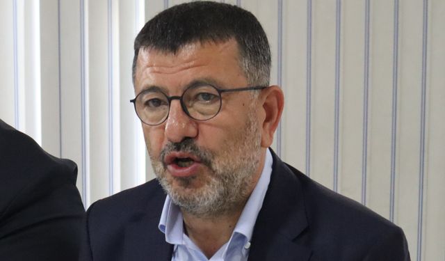 Ağbaba sert konuştu: “PKK’ya, Kandil’e öpücük gönderiyorlar, CHP’yle savaşıyorlar”