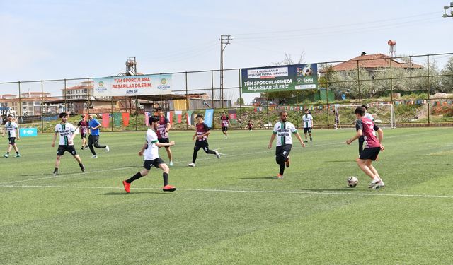 Yeşilyurt’ta 10 ülke ‘Mini Dünya Kupası’ mücadelesi veriyor!