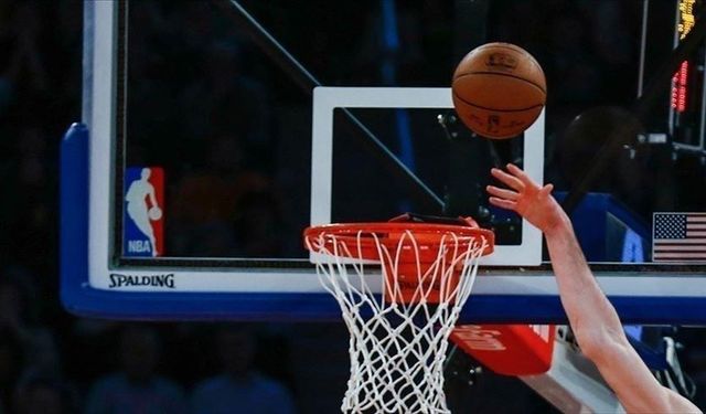 NBA play-off'larında Nuggets, Thunder'ı son saniyelerde gelen basketle mağlup etti