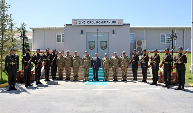 Bakan Güler Malatya'da net konuştu: "Terör örgütü  fesih kararını hayata geçirmeli"
