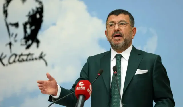 Ağbaba çok sert: “Namussuzlar, meczuplar…”