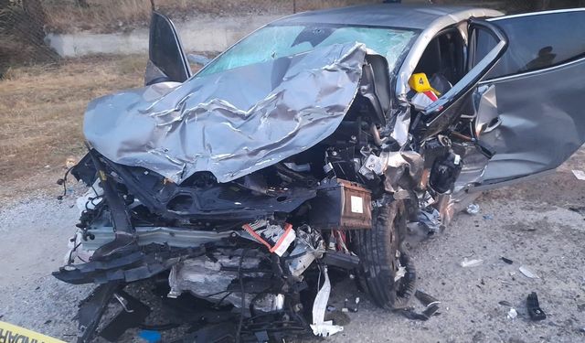 Feci Kaza İzmir'i Yasa Boğdu: 5 Can Kaybı, 2 Yaralı!