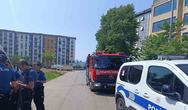 İş yerinden parasını alamayan kadın, kendini ve iş yerini yakmakla tehdit etti