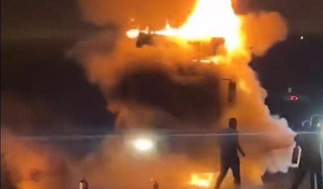 Mersin'de tır alev alev yandı