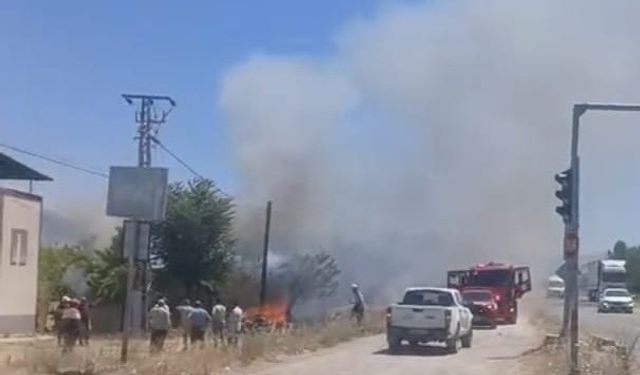 Yeşilyurt-Şahnahan Yolunda Yangın Paniği!