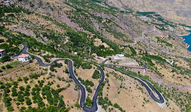 Malatya Büyükşehir’den 70 Noktada Yol Çalışması