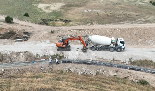 Çiftçiye Can Suyu! Malatya’da 4 Km’lik Yeni Sulama Kanalı Yapılıyor