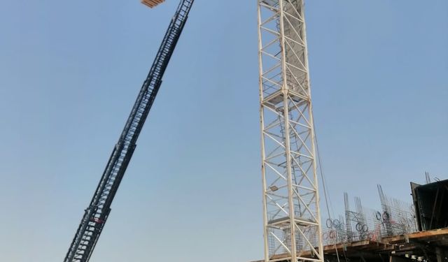 Malatya'da rahatsızlanan kule vinç operatörü kurtarıldı