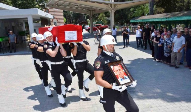 Adana'da polis memuru kaza kurşunuyla hayatını kaybetti