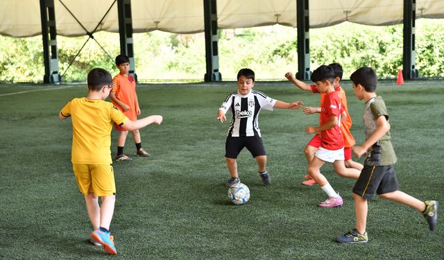 Geleceğin Futbolcuları Yeşilyurt’ta Sahaya Çıkıyor