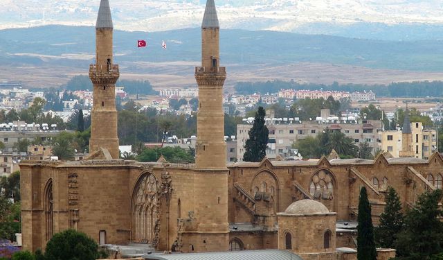 Türk dünyasından şair ve sanatçılar Lefkoşa'da bir araya gelecek