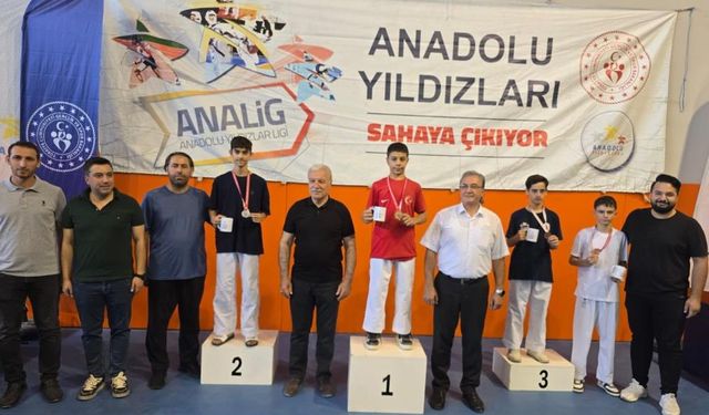 Karate’de Elazığ’a Gümüş Madalya: Ali Akif Kaymaz Türkiye İkincisi Oldu