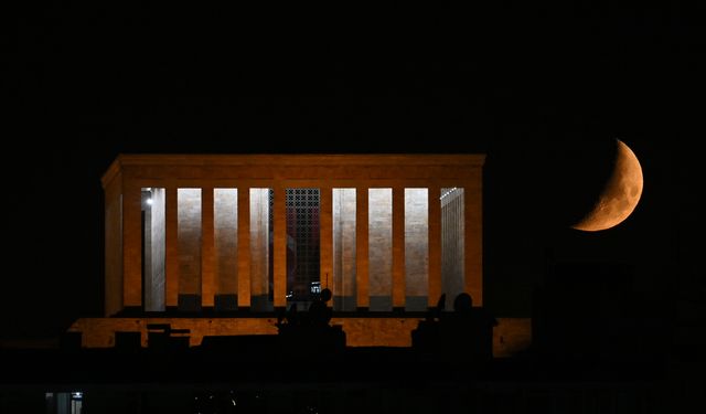 Yarım ay Başkent'i mest etti