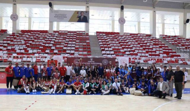 ’7. Türkiye Voleybol Şampiyonası’ sona erdi