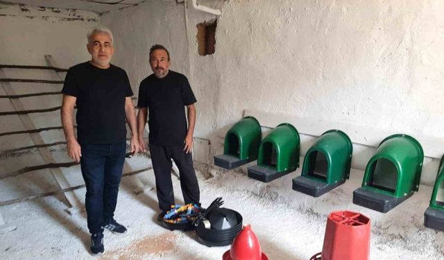 Üreticiye 15 bin tavuk ve 100 ton yem desteği