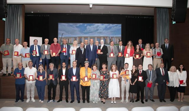 Türk dünyası gönül bağlarını edebiyatla güçlendirdi