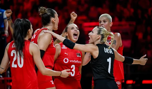 Avrupa’da Türk Damgası! Filenin Sultanları Macaristan’ı Ezdi Geçti