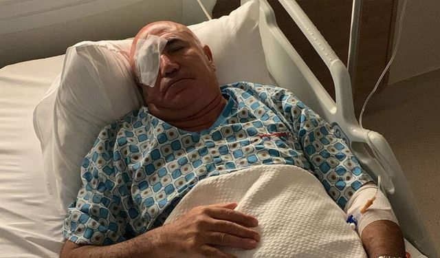 CHP İl Binasında Olaylı Gece: Mahmut Tanal Yaralandı!