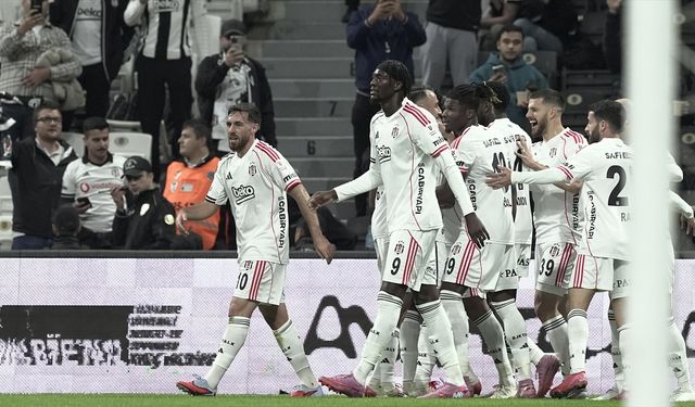 Beşiktaş 3 puanı 3 golle aldı
