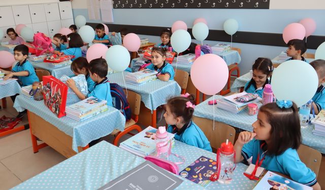 Malatya’da okullar açıldı: Derslik sayısı deprem öncesini aştı