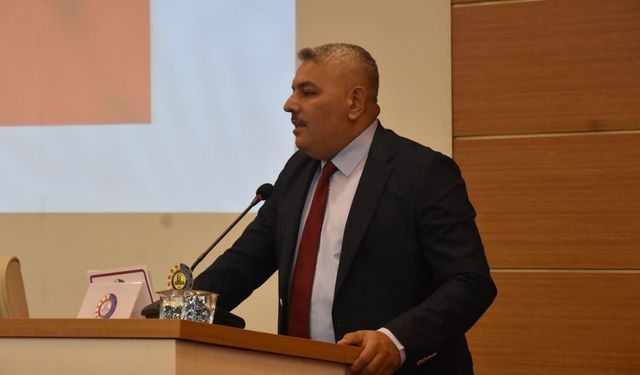 Sadıkoğlu: “İsrail insanlık düşmanı yüzünü bir kez daha göstermiştir”