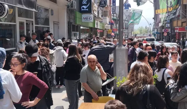 Marmara Sallandı, İstanbul Sokağa Döküldü!