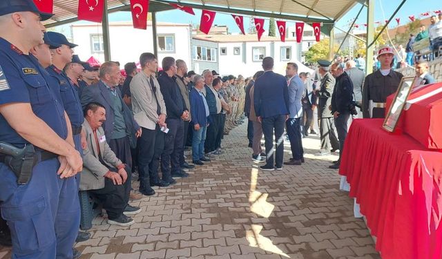 Şehide o son acı bakış yürekleri dağladı