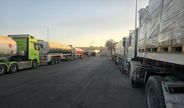 Gazze'nin 'dünyaya açılan kapısı' Refah'ta belirsizlik sürüyor