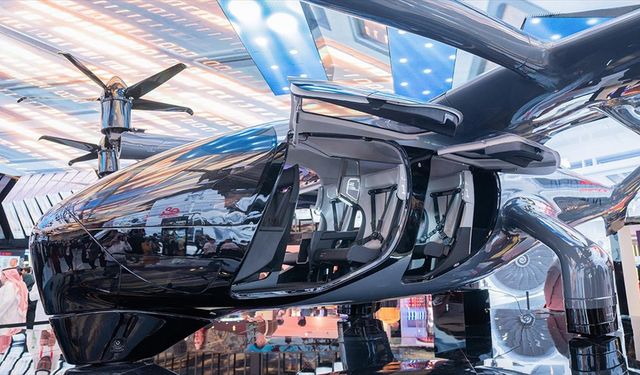 Uçan taksi ilk müşterilerini ağırlamaya hazırlanıyor