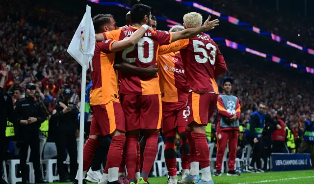 Tarihe Geçti! Galatasaray, Liverpool'u 671 Gün Sonra Taraftarıyla Yendi
