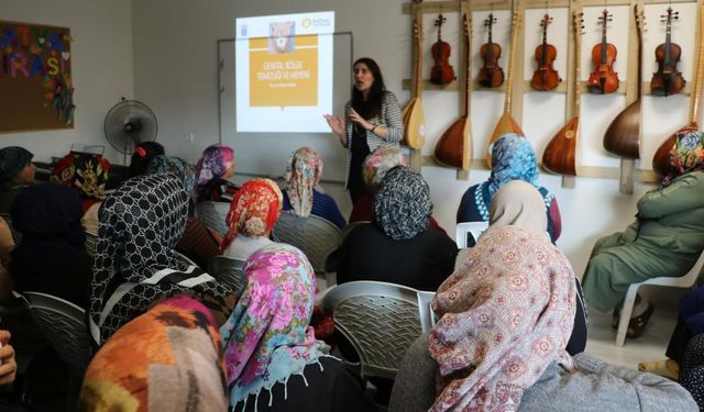 Malatya’da Konteyner Kent’te kadınlara hijyen eğitimi