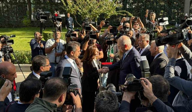 TBMM Başkanı Kurtulmuş, Diyarbakır Büyükşehir Belediyesini ziyaret etti