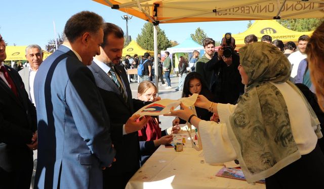 İnönü’de topluluk stantlarına yoğun ilgi