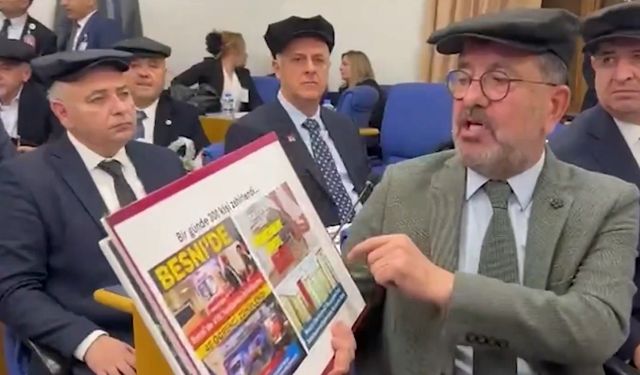 Veli Ağbaba'dan Sert Eleştiri: 300 Kişi Zehirlendi