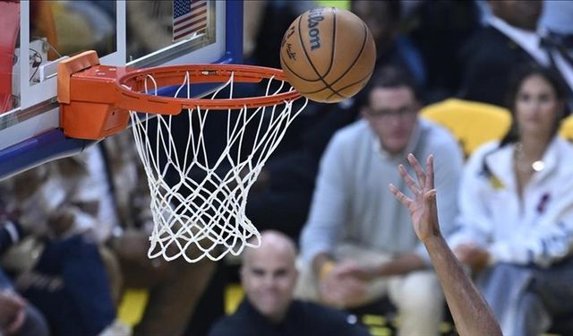 NBA'de Pacers'ı yenen Pistons, galibiyet serisini 10 maça çıkardı