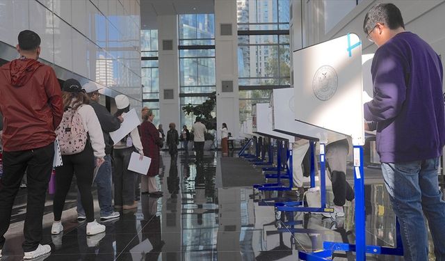 New Yorklular yeni belediye başkanını belirlemek için sandık başına gidiyor