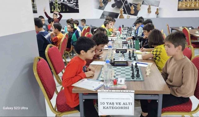 Elazığ'da 2025 satranç turnuvası tamamlandı