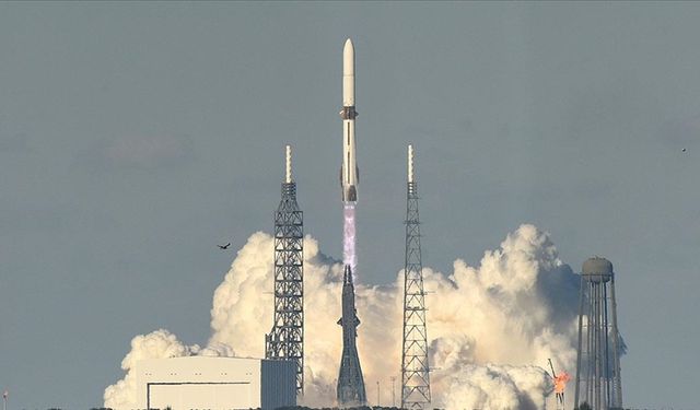 Uzay Macerasında Yeni Dönem! Tarihi Anlar Roket İndi, Rekabet Başladı.