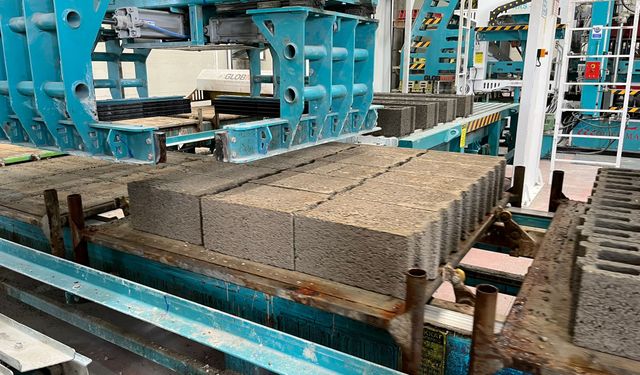 Deprem konutlarının bims ihtiyacı Malatya’dan karşılanıyor… Yılda 32 milyon adet üretim