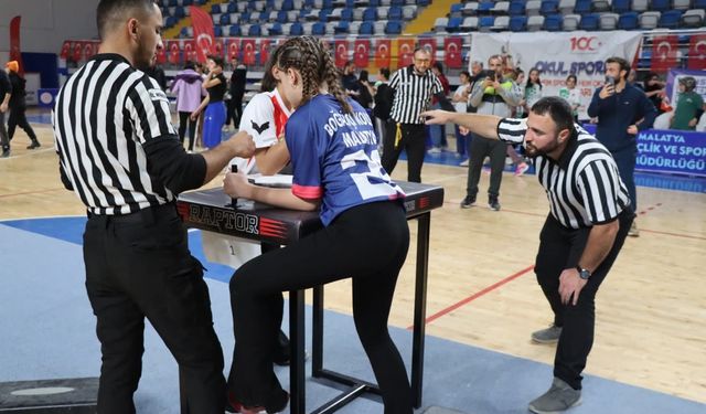 Malatya’da Nefes Kesen Bilek Güreşi Heyecanı! İşte Dereceye Girenler