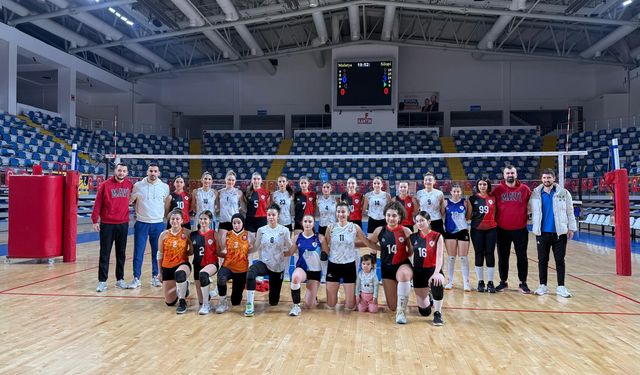 Malatya Voleybol Evinde Dağıldı: Silopi’den Net Galibiyet