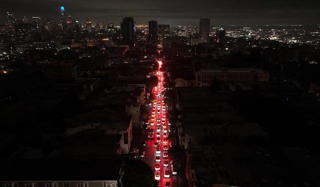 ABD'nin San Francisco kentinde 130 binden fazla ev ve iş yeri elektriksiz kaldı