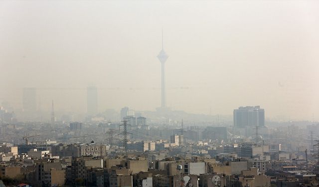 Hava kirliliği nedeniyle futbol müsabakaları ertelendi