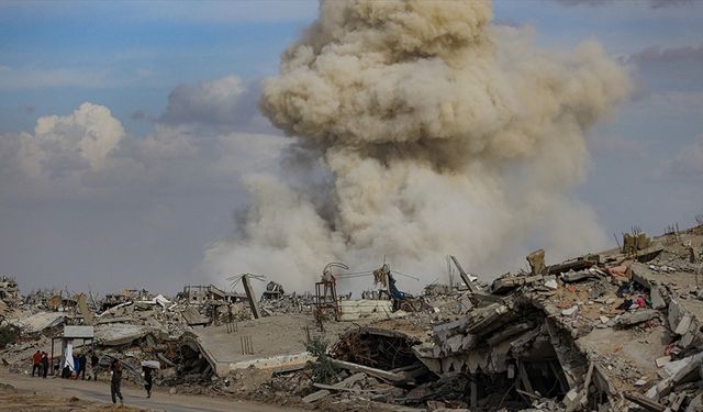 İsrail ordusu, ateşkese rağmen Gazze'de hava ve topçu saldırıları düzenledi