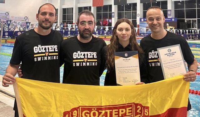 Milli yüzücü Derin Akar, Antalya'daki şampiyonada 11 yıllık Türkiye rekorunu kırdı