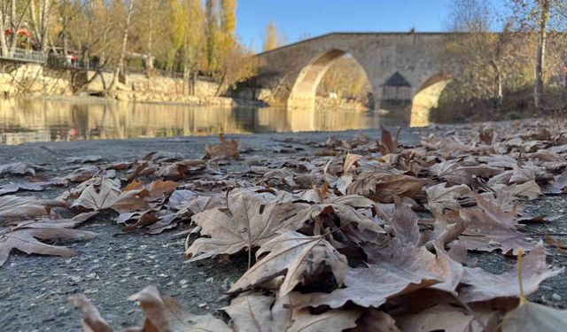Bin yıllık Haburman köprüsü, tüm ihtişamı ile ayakta