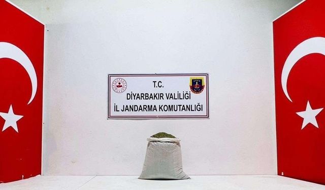 Diyarbakır'da uyuşturucu operasyonu: 32 kilo esrar ele geçirildi
